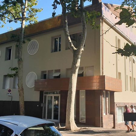 Residence Appartamenti Casa Vacanze Abbazia 佩萨罗 外观 照片