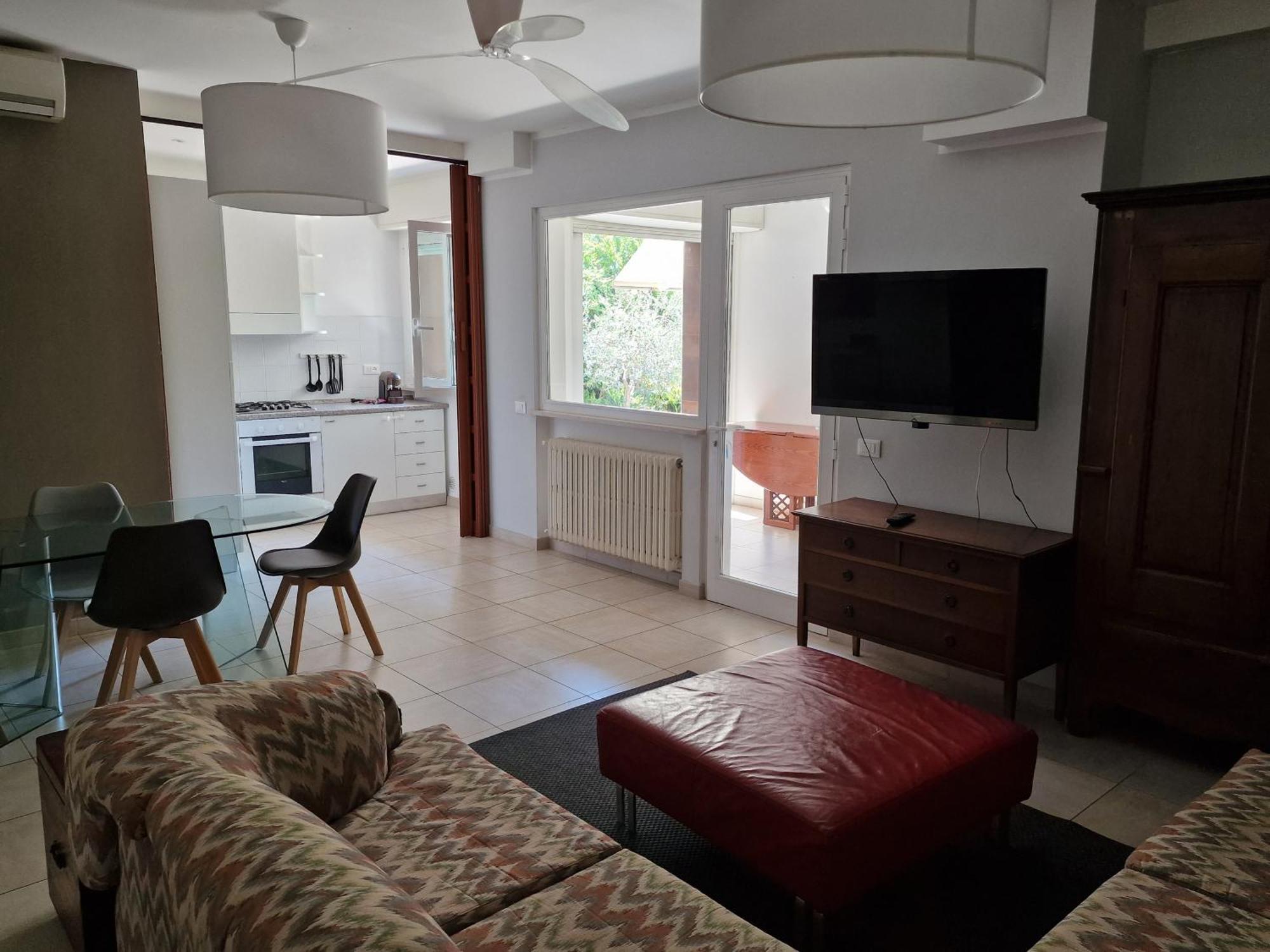 Residence Appartamenti Casa Vacanze Abbazia 佩萨罗 外观 照片